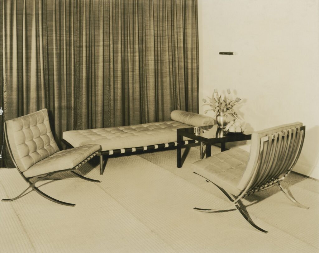 Philip Johnson a&nbsp;cesta křesla Barcelona / přednáška Miroslava Ambroze